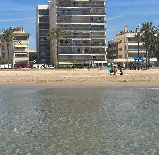 Апартаменты Cunit, Front Line With Sea View *