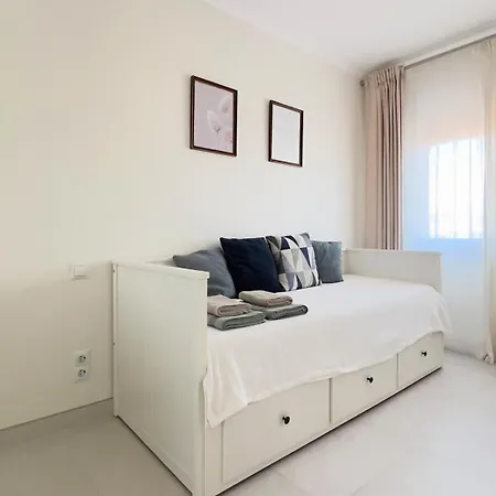 Apartment Cunit, Front Line With Sea View