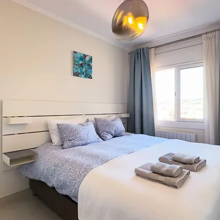 Cunit, Front Line With Sea View Apartment